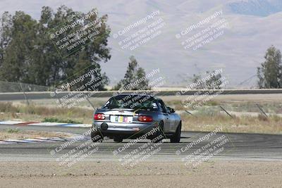 media/Jun-02-2024-CalClub SCCA (Sun) [[05fc656a50]]/Group 3/Qualifying/